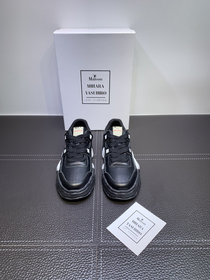 Ma*s*n mihara yasuhiro sneaker