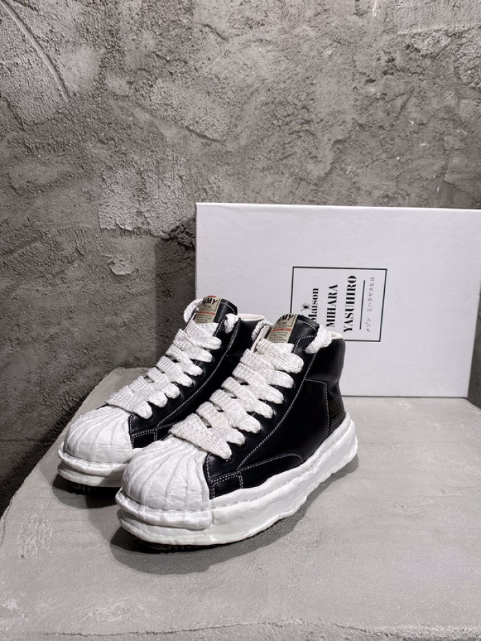 Ma*s*n mihara yasuhiro sneaker