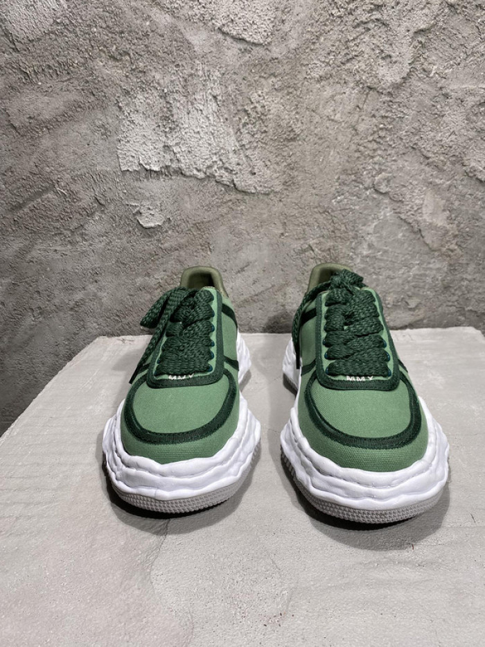 Ma*s*n mihara yasuhiro sneaker