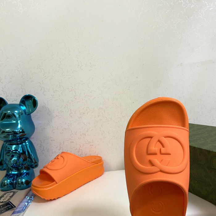 guc sandal