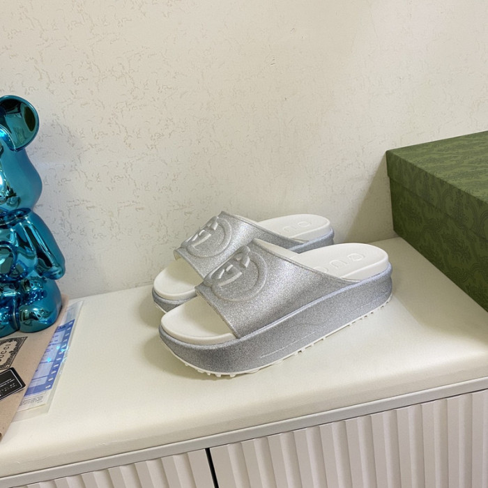 guc sandal
