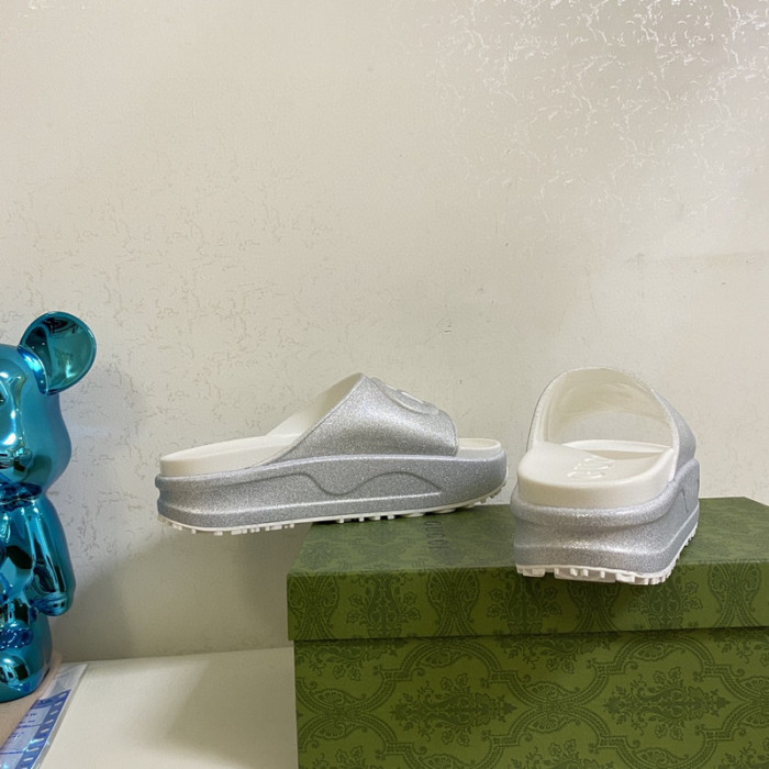 guc sandal