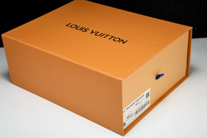 lovt sneaker