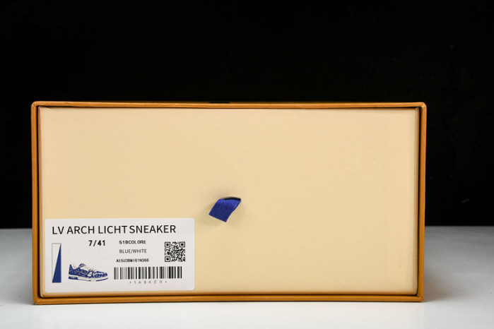lovt sneaker