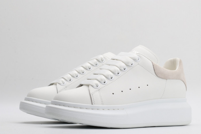 alex mcqu sneakers