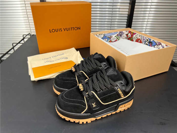 lovt sneaker