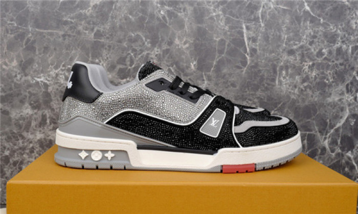 lovt sneaker
