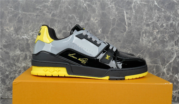 lovt sneaker