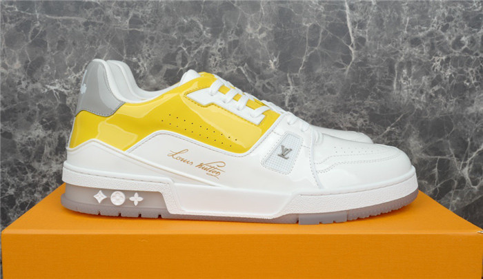 lovt sneaker