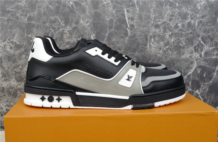 lovt sneaker