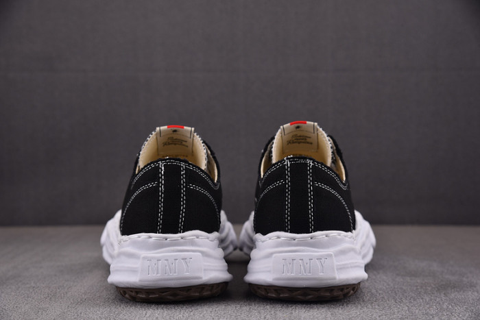Ma*s*n mihara yasuhiro sneaker