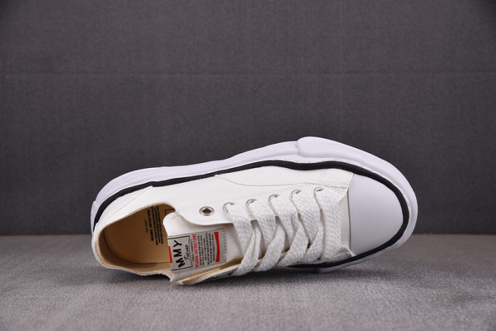 Ma*s*n mihara yasuhiro sneaker