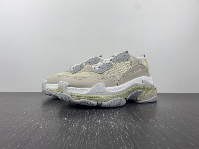 bl triple s trainers sneakers 524039 w2fw4 9790