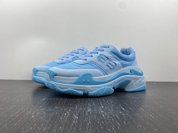 bl triple s trainers sneakers 710156 w3cu2 4045