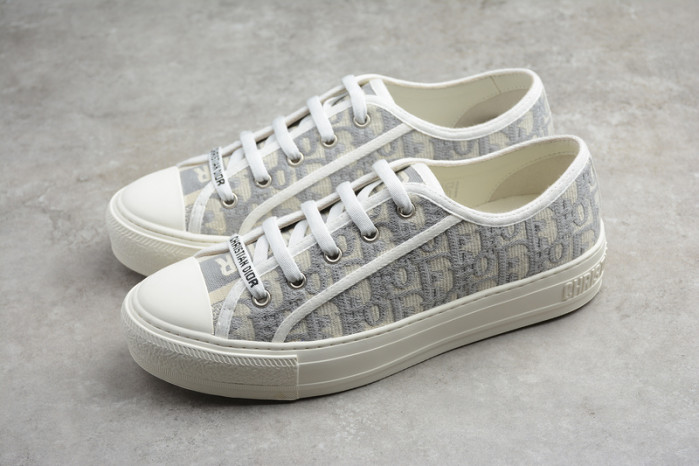 dr b23 homme kaws h903p170
