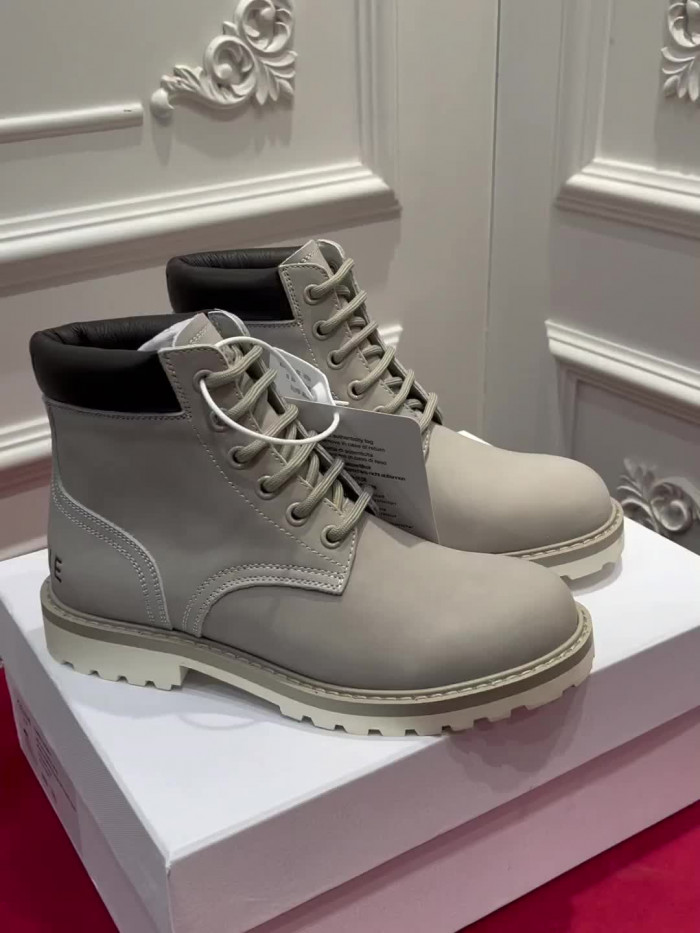 clin boots