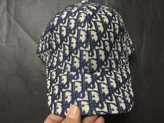 d1or hats