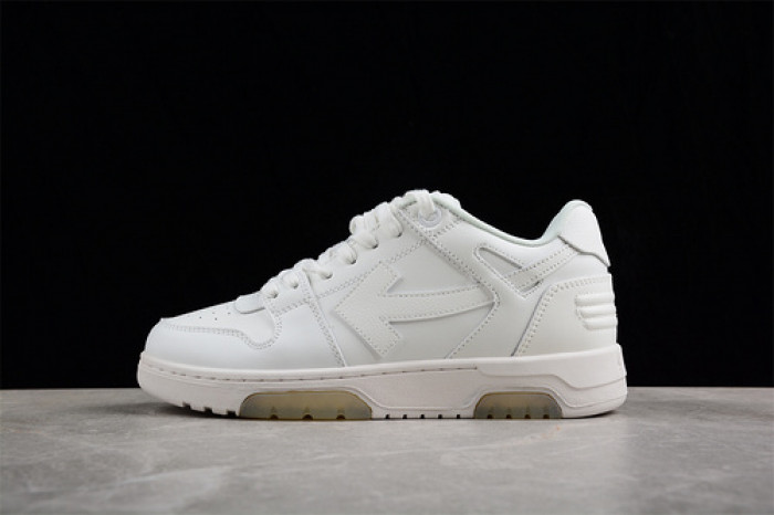 ofw out of office low-top leather sneakers 23062104